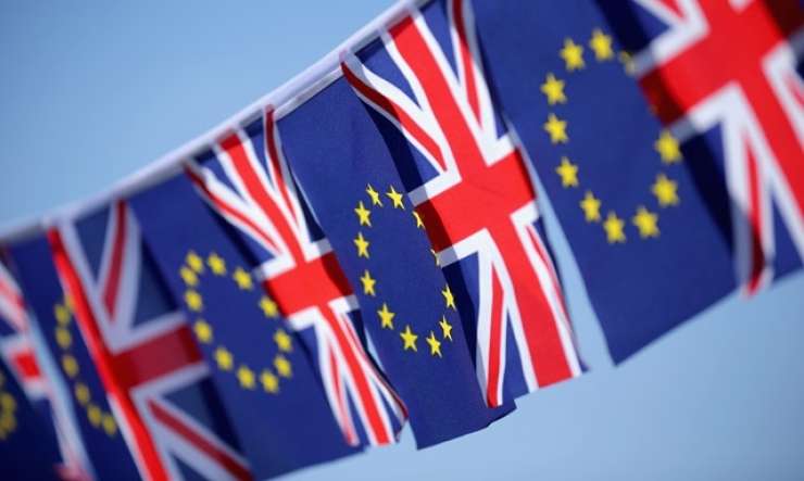 Velika Britanija zaprosila za novo preložitev brexita, a prošnje ni podpisal Johnson