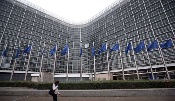 Bruselj: Slovenski proračun morda v neskladju z evropskimi pravili