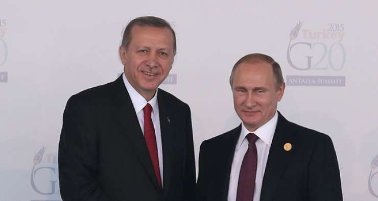 Erdogan in Putin po telefonu o Siriji