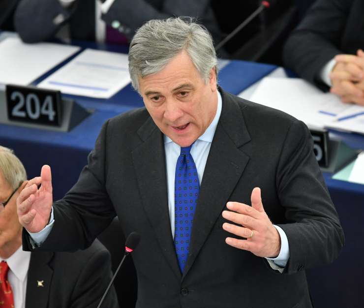 Tajani se je v pismu opravičil hrvaški predsednici in premierju