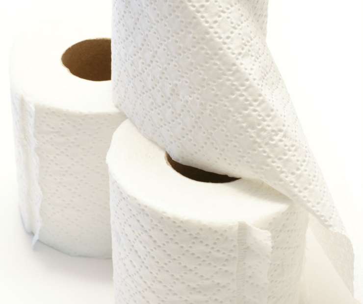 Avstralci zaradi novega koronavirusa panično kupujejo toaletni papir