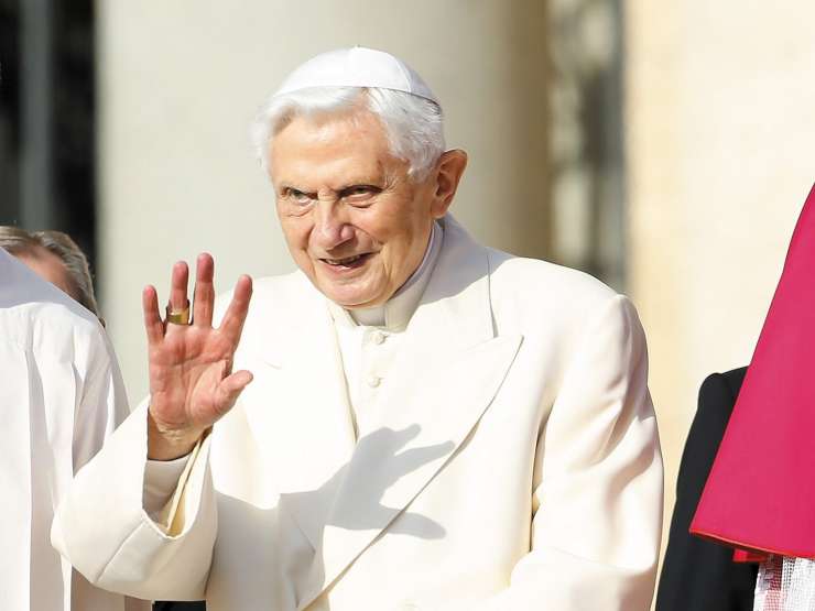 Ne morem biti tiho," pravi papež Benedikt XVI., ki odločno brani celibat