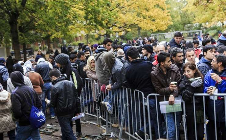 Prosilci za azil spet navalili na Nemčijo