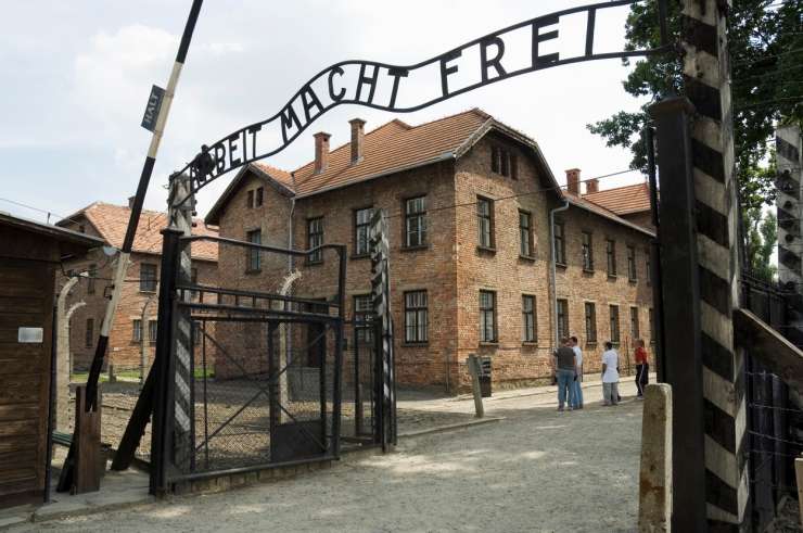 Nemčija je namenila 120 milijonov evrov za ohranjanje nekdanjega taborišča Auschwitz