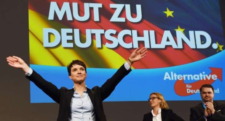 Rusi so politikom nemške AfD plačali let z zasebnim letalom