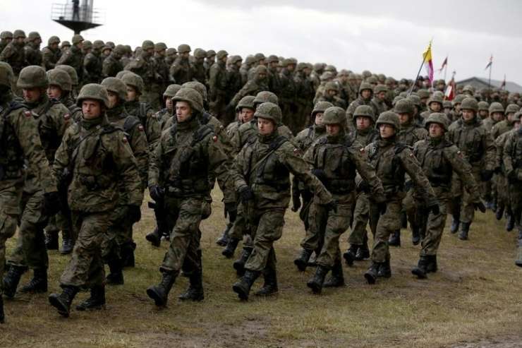 V Latviji je več Natovih vojakov okuženih s koronavirusom, med njimi naj ne bi bilo Slovencev