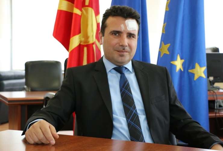 Makedonski predsednik Ivanov podelil mandat za sestavo vlade Zaevu