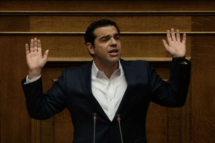 Grška opozicija zaradi dogovora z Makedonijo z nezaupnico nad Ciprasa