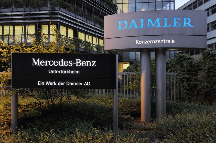 Zaradi ameriških sankcij je Daimler že ustavil vse aktivnosti v Iranu