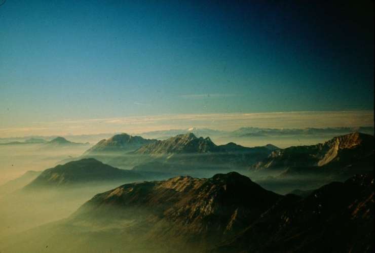 Slovenski planinec na avstrijski strani Karavank omahnil v smrt