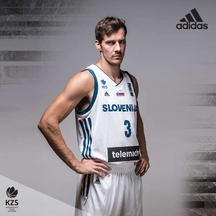 Slovenski košarkarji po novem v Adidasovih dresih