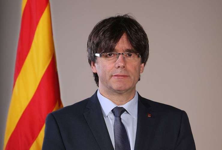 Katalonski premier Puigdemont vztraja pri razglasitvi neodvisnosti