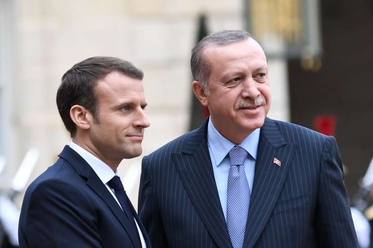 Macron razjezil Turke: v Franciji se bodo spomnili turškega genocida nad Armenci