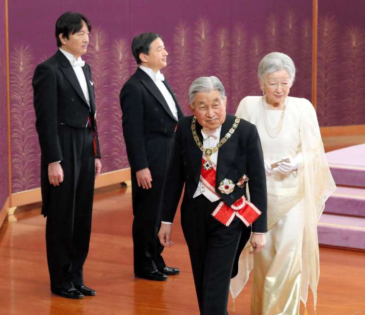 Japonski cesar Akihito se po treh desetletjih poslavlja od prestola