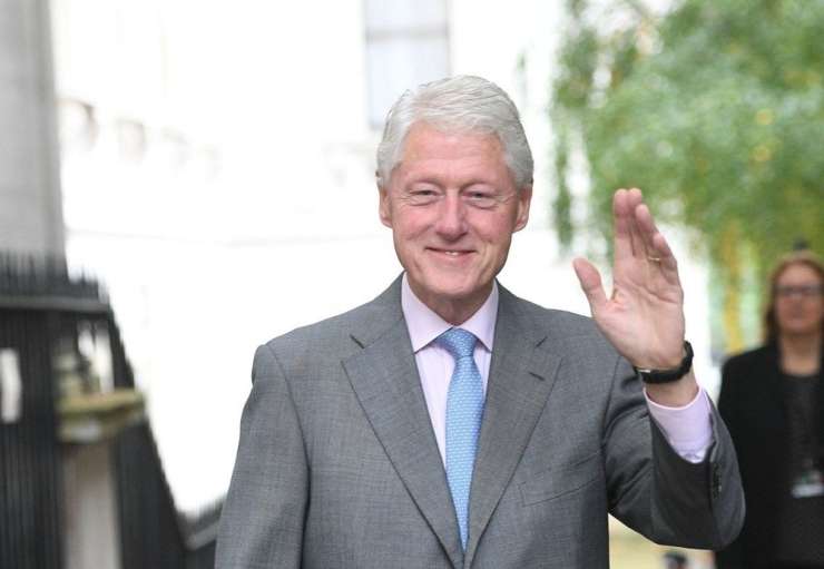 Billa Clintona na Kosovu odlikovali z redom svobode