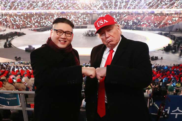 Nič ne bo z zgodovinskim srečanjem: Trump odpovedal vrh s Kimom