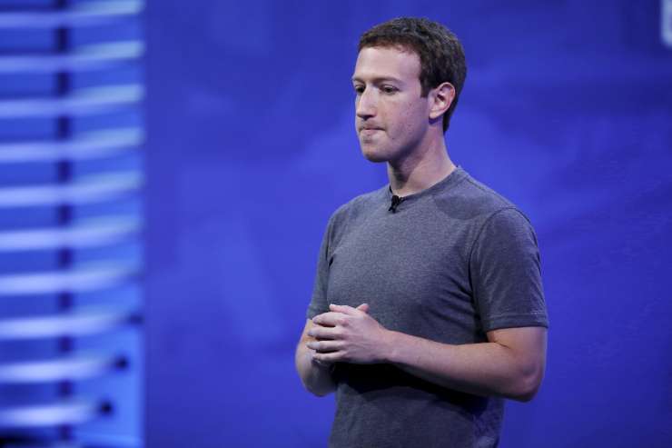 Osramočeni Zuckerberg se kesa zaradi zlorabe zasebnosti svojih strank