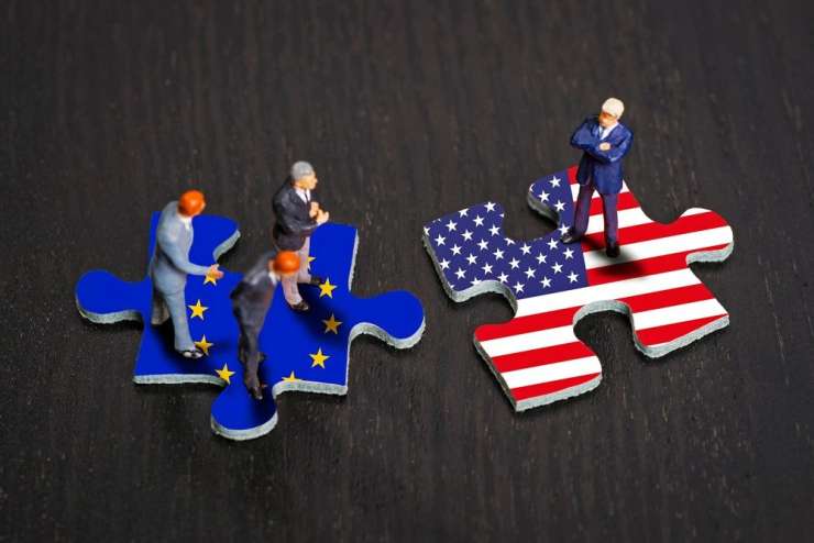 Članice EU bodo potrjevale dogovor o začetku trgovinskih pogovorov z ZDA