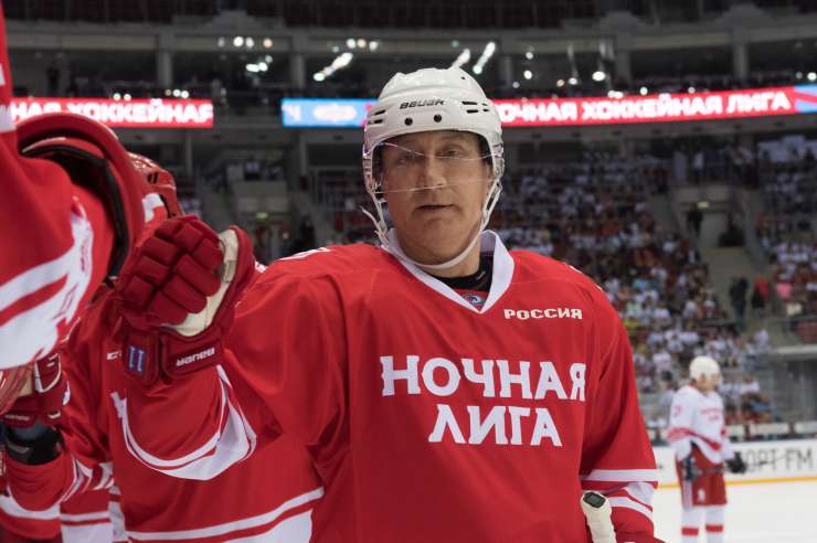 Putinu se poznajo leta: na letošnji ekshibicijski tekmi v hokeju je zabil samo pet golov