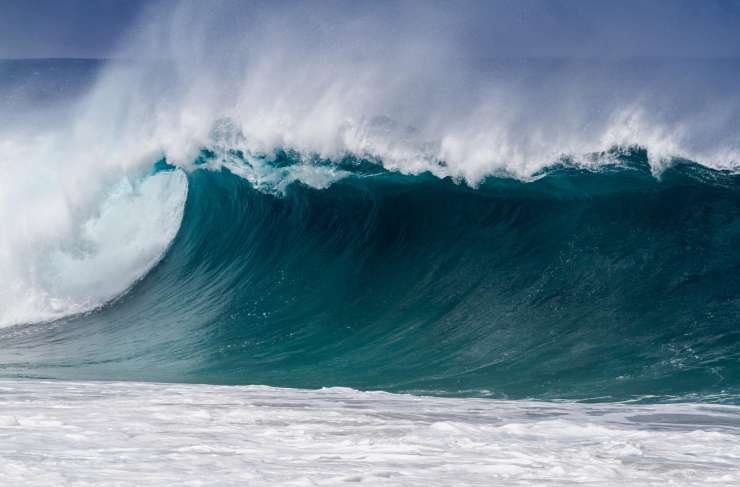 Orjaški, 23,8 metra visok val v Južnem oceanu je podrl rekord južne poloble