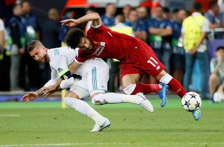 Sergio Ramos je najbolj osovražen mož v Liverpoolu in Egiptu: Salah bi lahko ostal brez SP