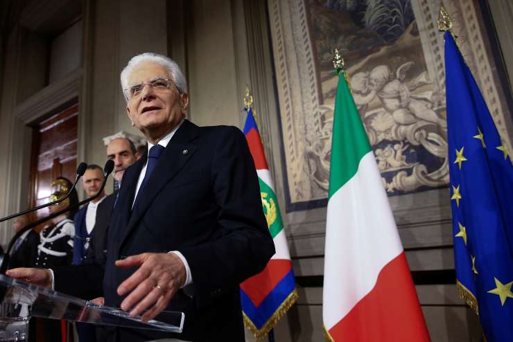 Italijanski predsednik po odstopu Conteja išče novo večino v parlamentu