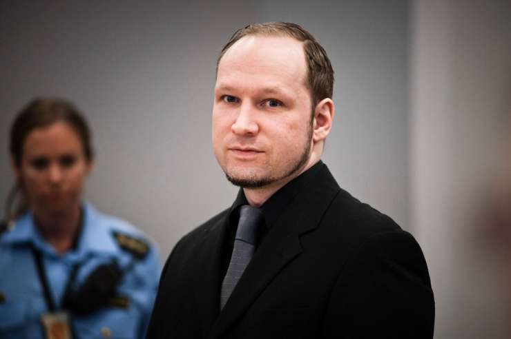 Terorist Breivik je zaprosil za predčasni izpust iz zapora