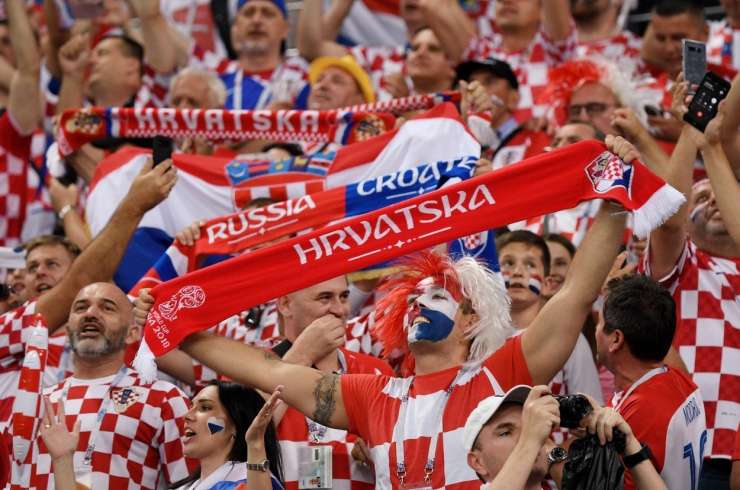 Hrvaška se pripravlja na polfinale: zaprte trgovine in restavracije, prestavljene prireditve