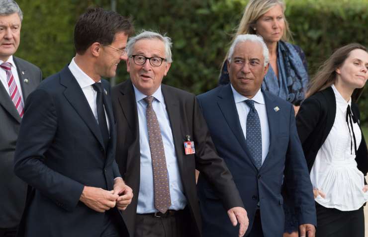 Juncker vztraja, da na vrhu Nata ni bil pijan: "Zahtevam spoštovanje!"