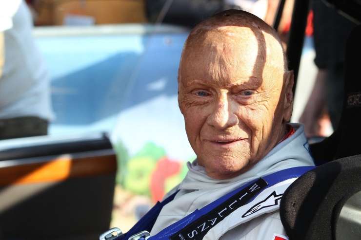 Legendarnemu dirkaču Nikiju Laudi so presadili pljuča