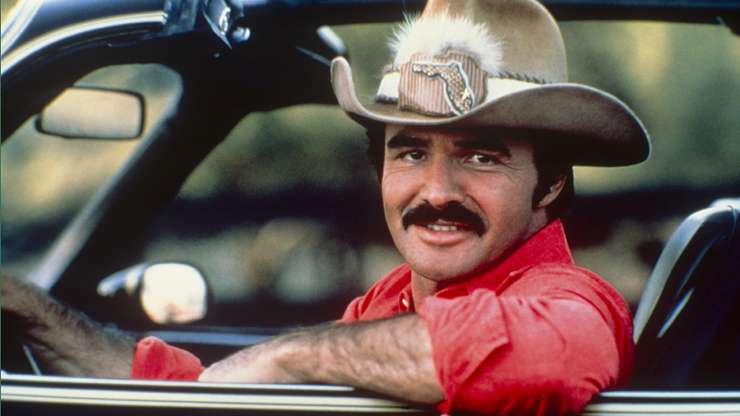 Umrl je legendarni igralec in seks simbol sedemdesetih Burt Reynolds