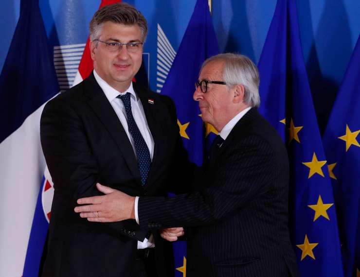 Juncker naj bi danes požegnal vstop Hrvaške v schengen