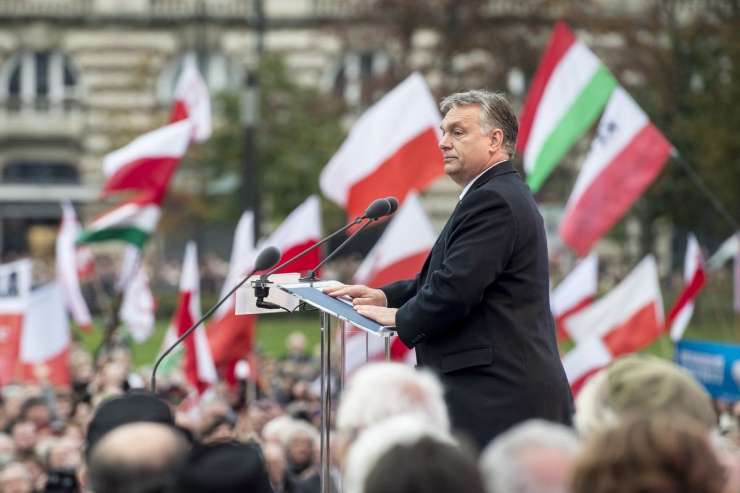 Orban z ustavo prepovedal brezdomstvo