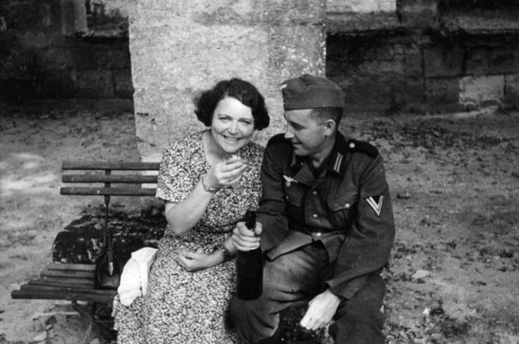 Seks in ljubezen med vojno: Država se je opravičila »nemškim vlačugam«
