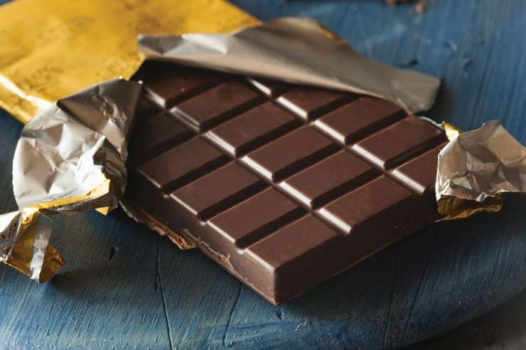 Policija v ameriškem mestu ob božiču namesto kazni za prekrške deli čokolado