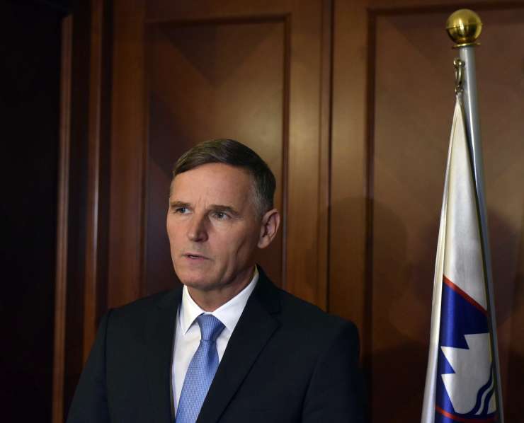 Evroskupina poziva Slovenijo k posredovanju posodobljenega proračunskega načrta