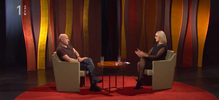 Mednarodni škandal slovenske javne televizije! Orgazmični intervju z ruskim osumljencem za terorizem