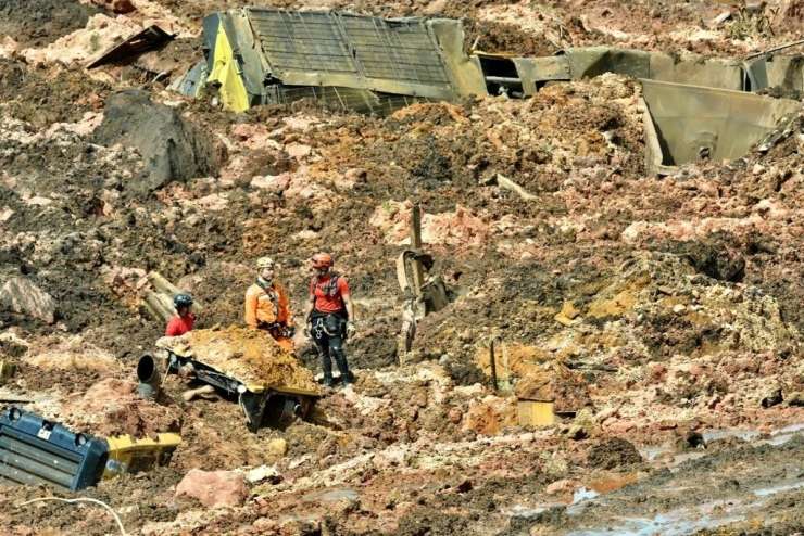 Brazilske oblasti pred morebitno novo zrušitvijo rudniškega jezu evakuirale 700 ljudi