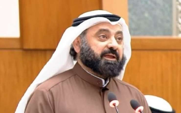 Kuvajtski politik se je na skrivaj ločil od žene, a ji tega ni povedal in je z  njo še naprej seksal
