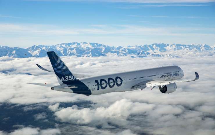 Merklovi se letalo ne bo več smelo pokvariti: nemška vlada kupuje tri nova letala Airbus A350