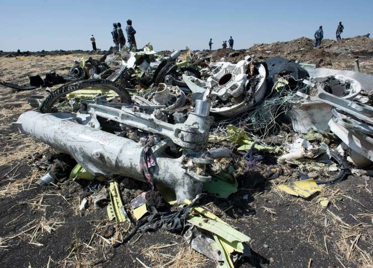 Pilota nesrečnega etiopskega letala sta sledila Boeingovim navodilom, a nista mogla ustaviti padanja