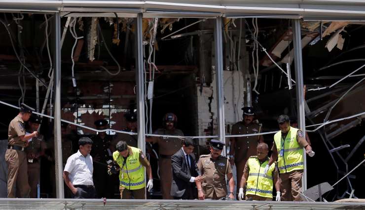 Teroristični napadi na Šrilanki so terjali najmanj 290 življenj
