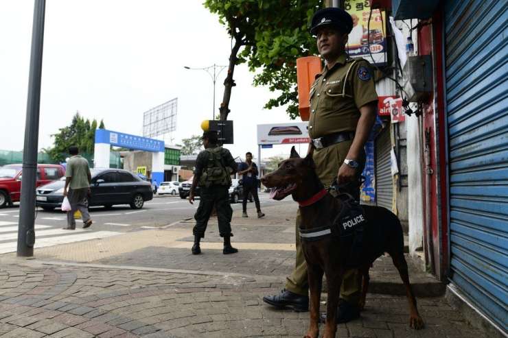 Po napadih v Šrilanki grozi šefu policije obtožba zaradi zločinov proti človeštvu