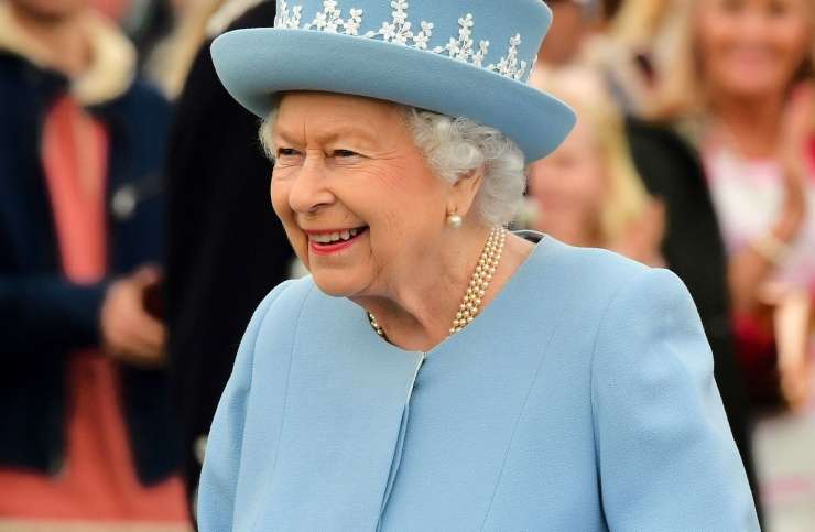 Elizabeta II. s parado praznovala rojstni dan: prvič po porodu v javnosti tudi Meghan