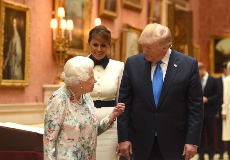Hvala, Melania: prva dama je rešila Trumpa, da se ni osramotil pred kraljico Elizabeto
