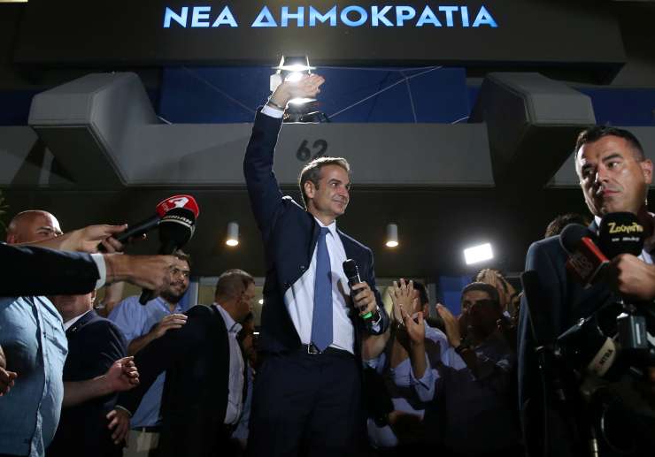 Novi grški premier Micotakis napovedal znižanje davkov