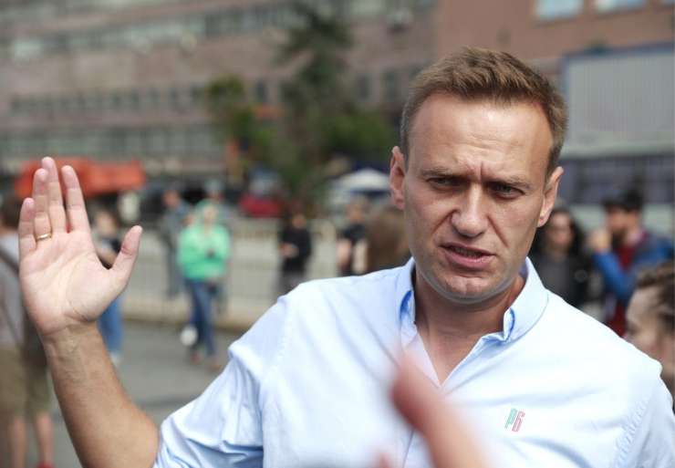 Navalni: Google in Apple sta postala Putinova pajdaša