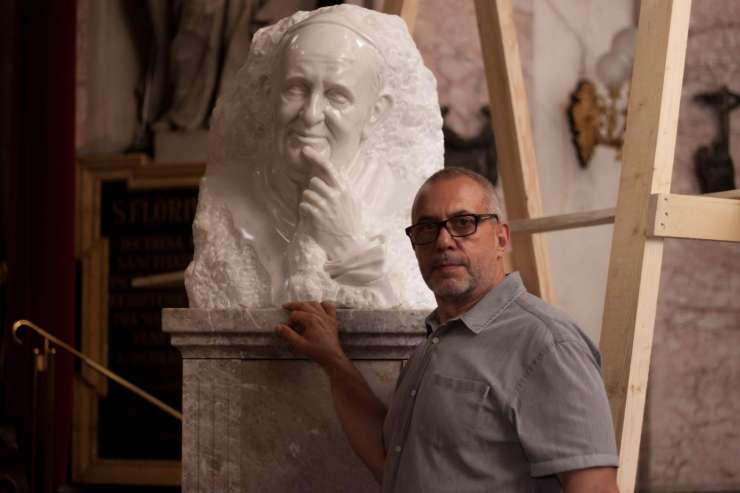 Kipar in slikar Mik Simčič v intervjuju: Moderne umetnosti kot termina ne priznavam
