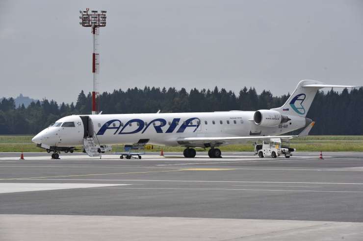 Prizemljenje: Adrii Airways prepovedana uporaba dveh letal Bombardier CRJ900