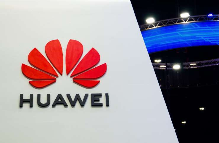 Huawei zaključuje leto z rastjo prihodkov